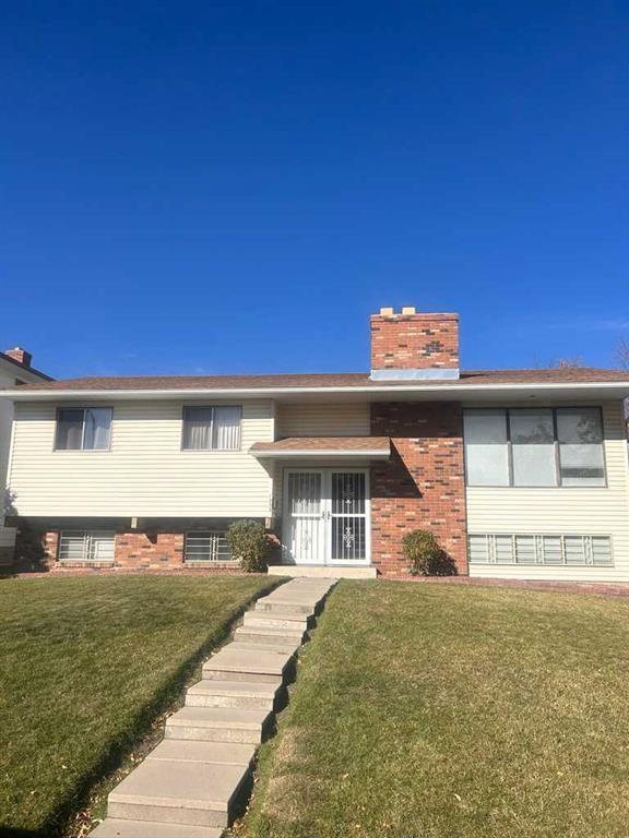 Xxxx Xx Avenue Nw Calgary Alberta T2K 5M2 North Haven Upper Details