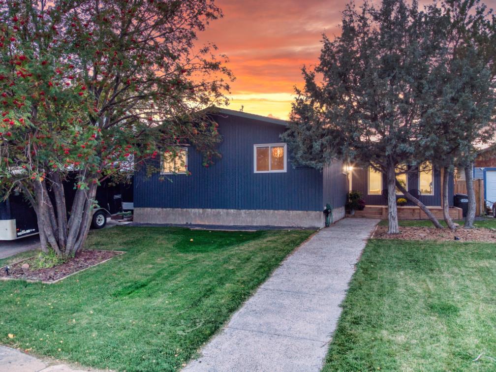 Xx Alcock Close Okotoks Alberta T1S1H1 Rosemont Details