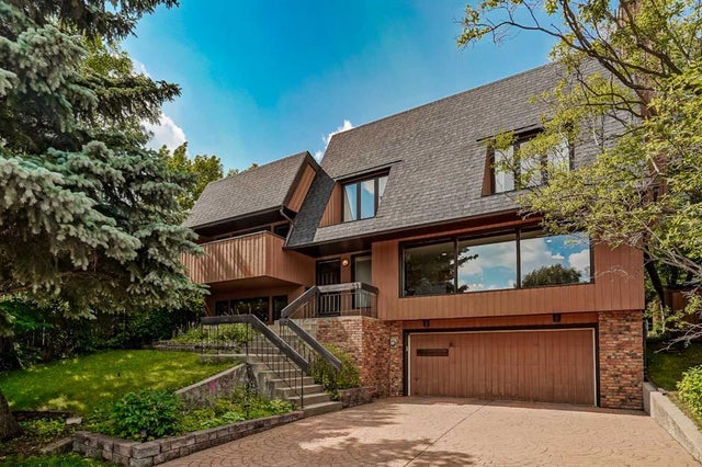 44 Dalbrook Bay Northwest, Calgary