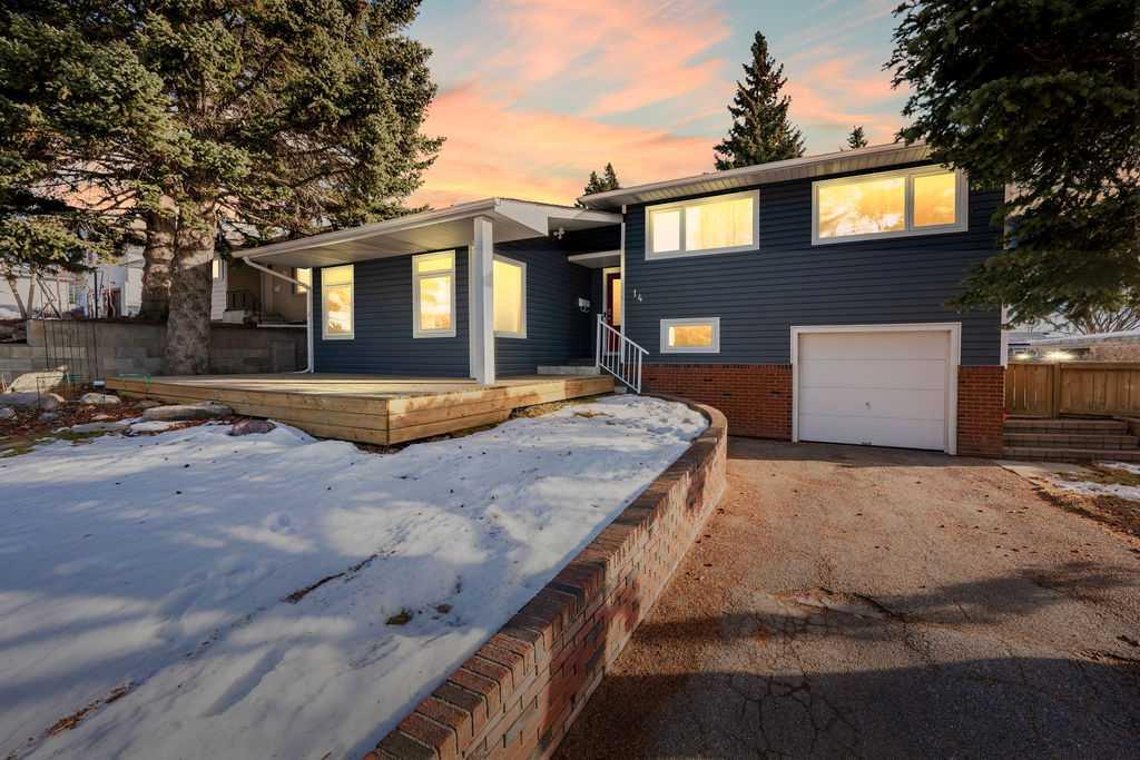 Xx Columbia Place Nw Calgary Alberta T2L 0R5 Collingwood Details