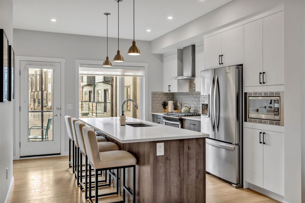 Xxx Greenbriar Common Nw Calgary Alberta T3B 6J3 Greenwood/Greenbriar Details