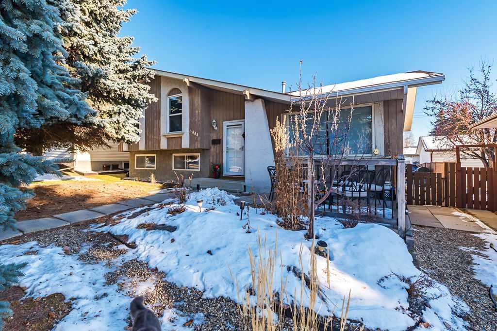 Xxxx Silver Ridge Way Nw Calgary Alberta T3B 3X7 Silver Springs Details