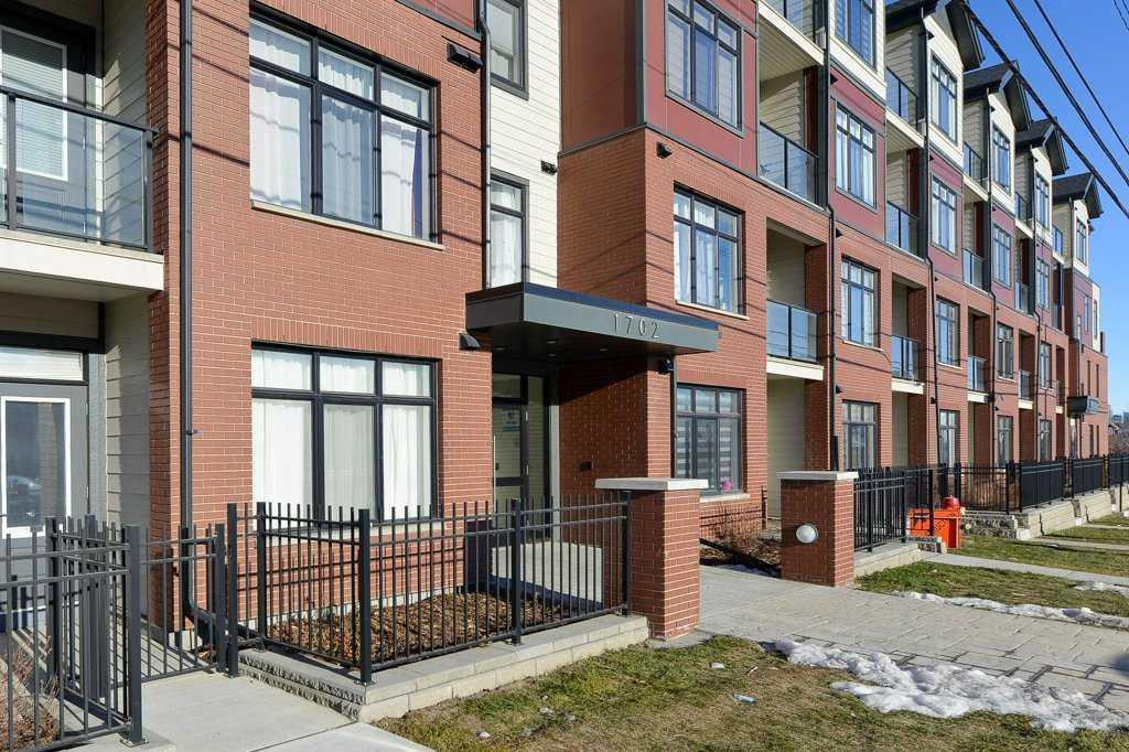 Xxx, Xxxx Xx Avenue Sw Calgary Alberta T2T 0E7 Scarboro Details