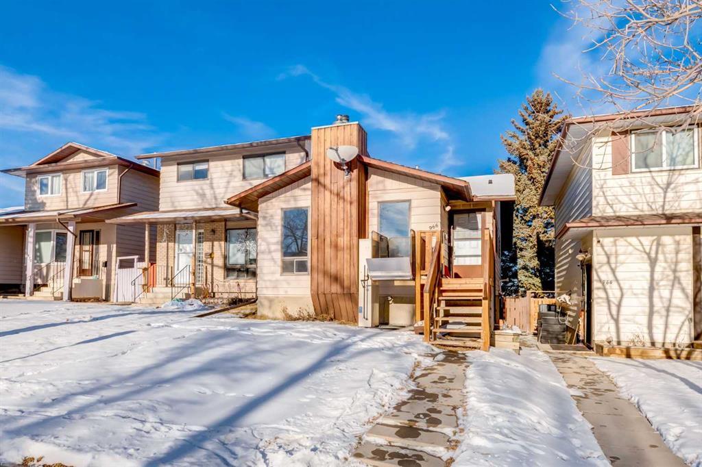 Xxx Berkley Drive Nw Calgary Alberta T3K 1A2 Beddington Heights Details