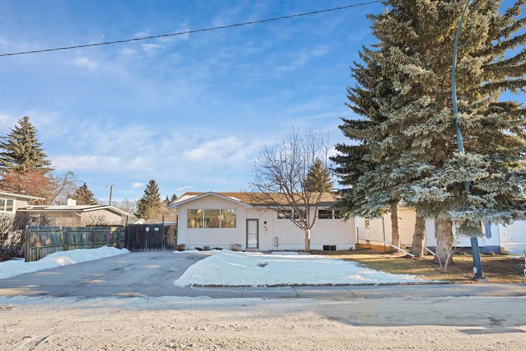 Xxxx Lathom Crescent Sw Calgary Alberta T3E 5W7 Lakeview Details