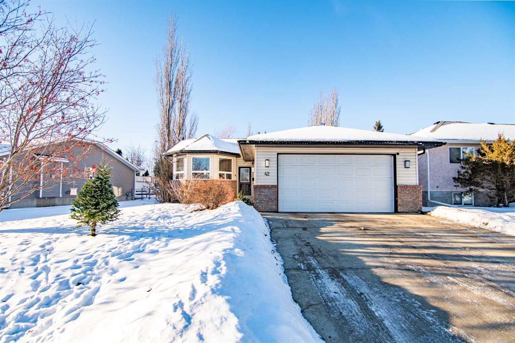 Xx Lincoln Park Boulevard Lacombe Alberta T4L 2H5 Lincoln Park Details