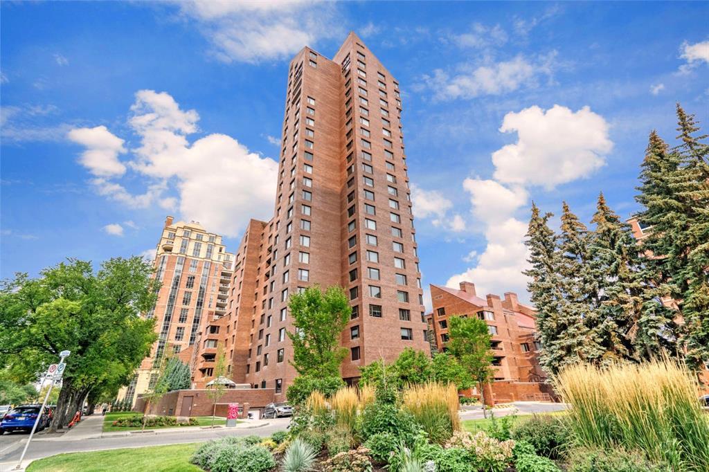 Xxxe, Xxx Eau Claire Avenue Sw Calgary Alberta T2P3R8 Eau Claire Details