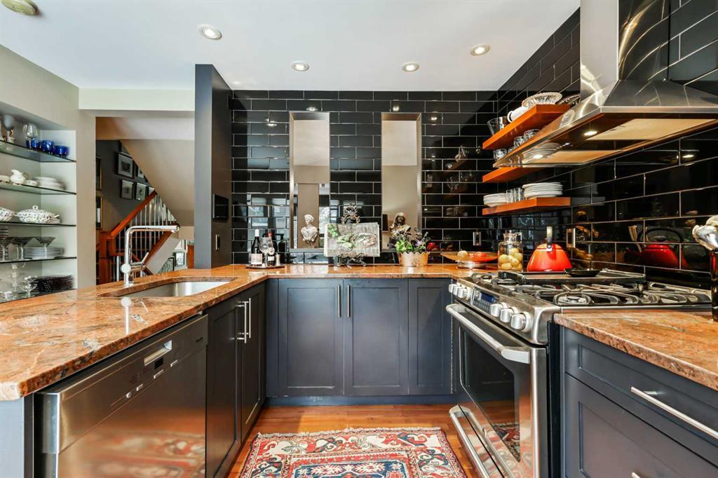 Xxxx Point Mckay Road Nw Calgary Alberta T3B 5B8 Point McKay Details