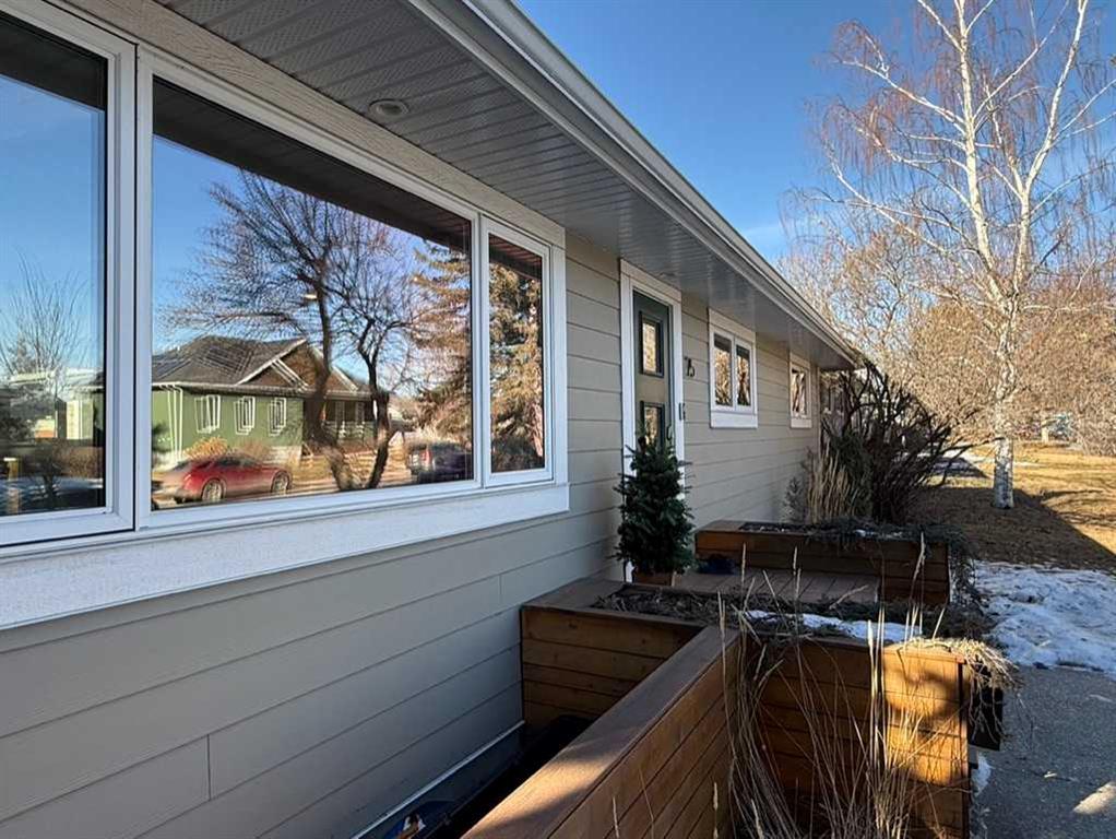 Xx Windermere Road Sw Calgary Alberta T3C3K6 Wildwood Details