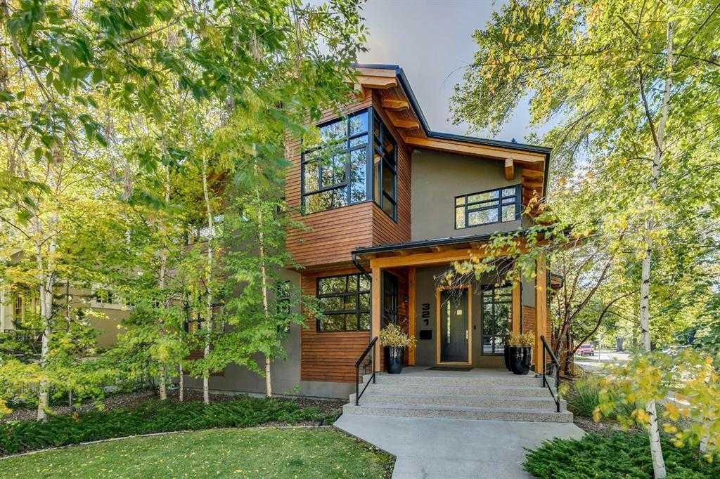 Xxx Roxboro Road Sw Calgary Alberta T2S 0R3 Roxboro Details