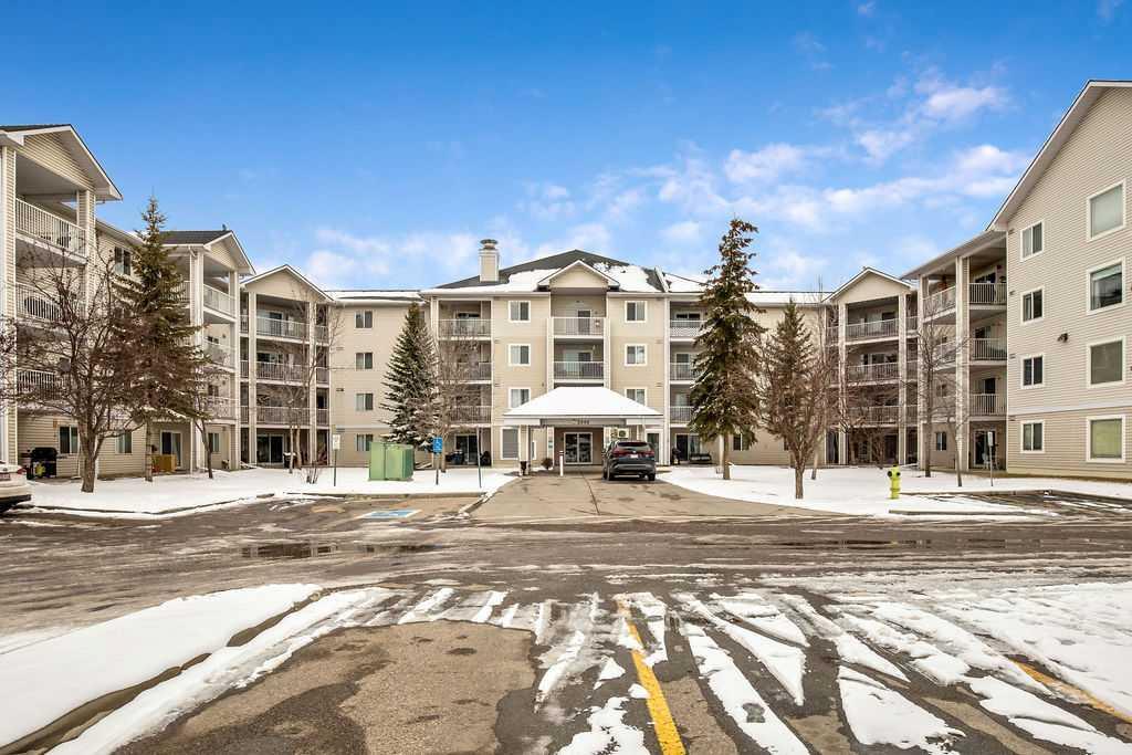 Xxxx, Xxxx Xx Avenue Se Calgary Alberta T2A 7X8 Red Carpet Details