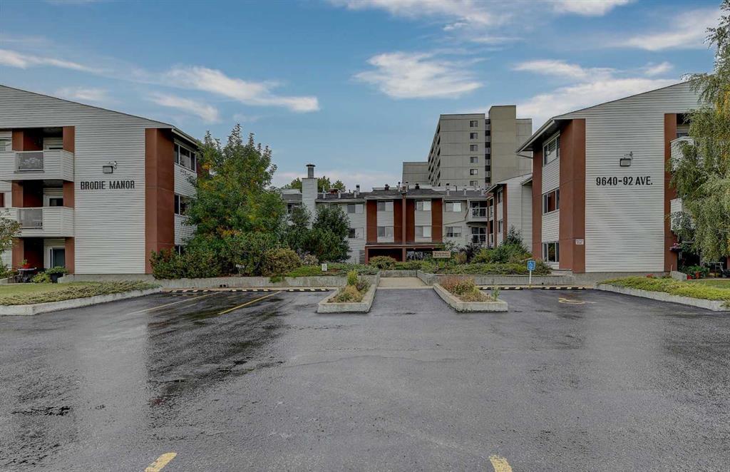 Xx, Xxxx Xx Avenue Grande Prairie Alberta T8V0H4 Highland Park Details