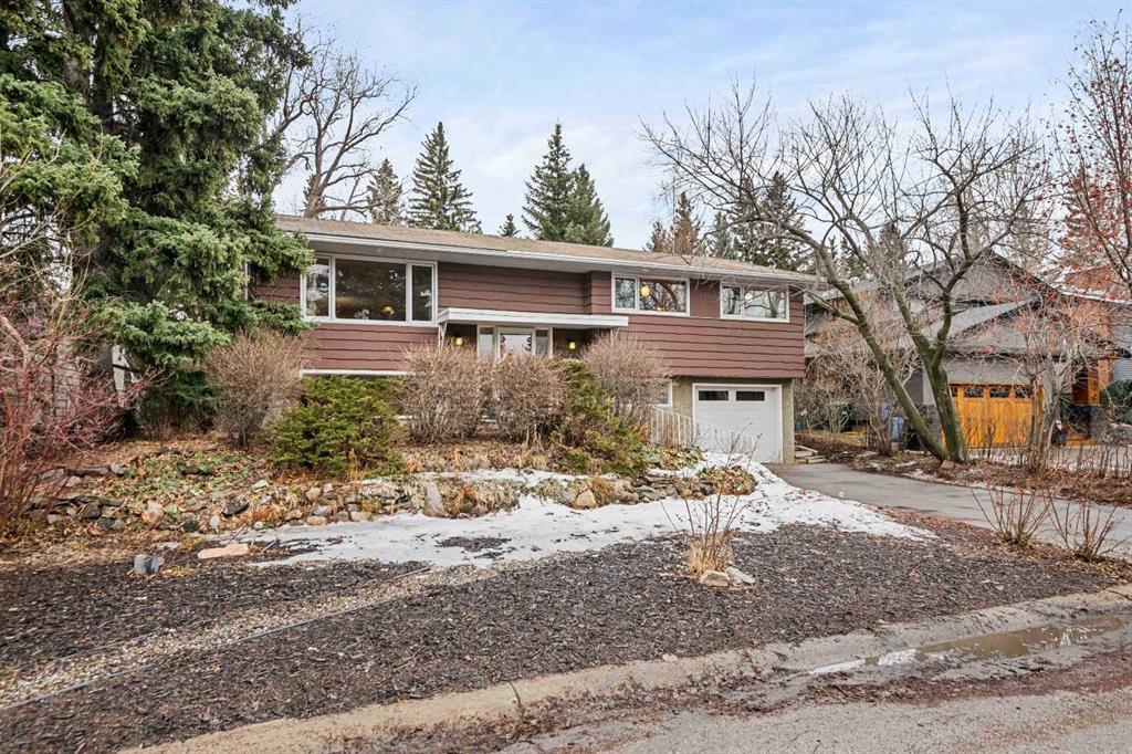 Xxxx Livingstone Drive Sw Calgary Alberta T3E 6J3 Lakeview Details