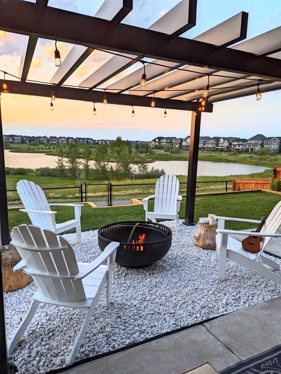 44 Masters Court Se, Calgary