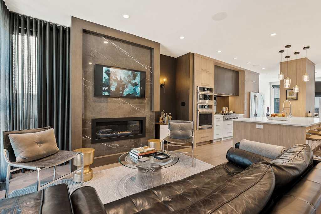 Xxxx Xa Street Sw Calgary Alberta T2S 1R4 Parkhill Details