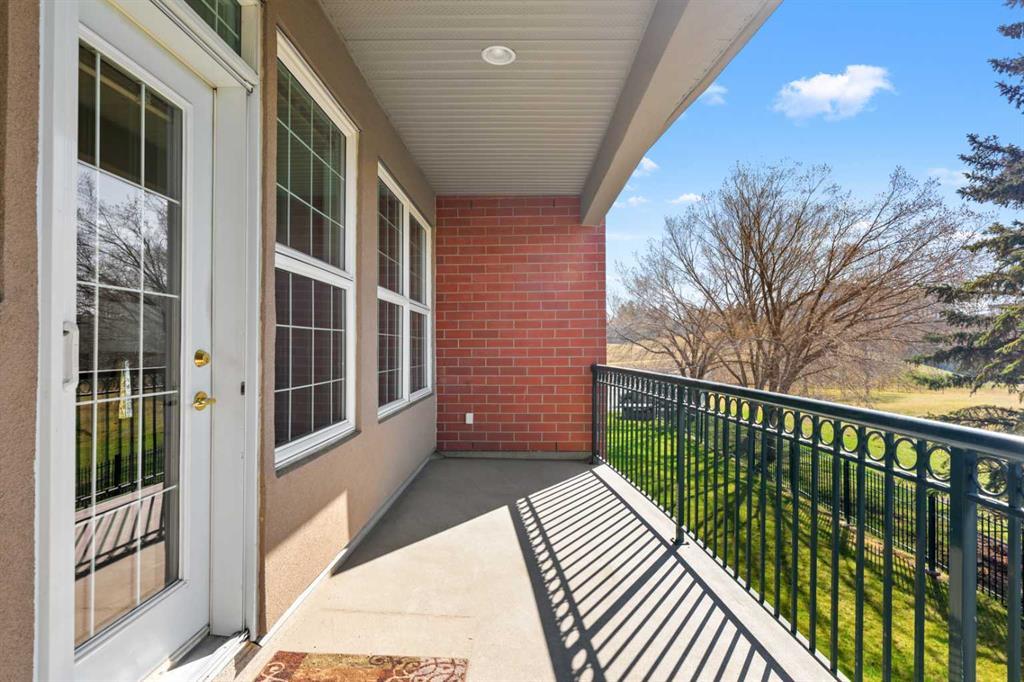 Xxx, Xxx Xx Avenue Sw Calgary Alberta T2V 5K5 Kingsland Details