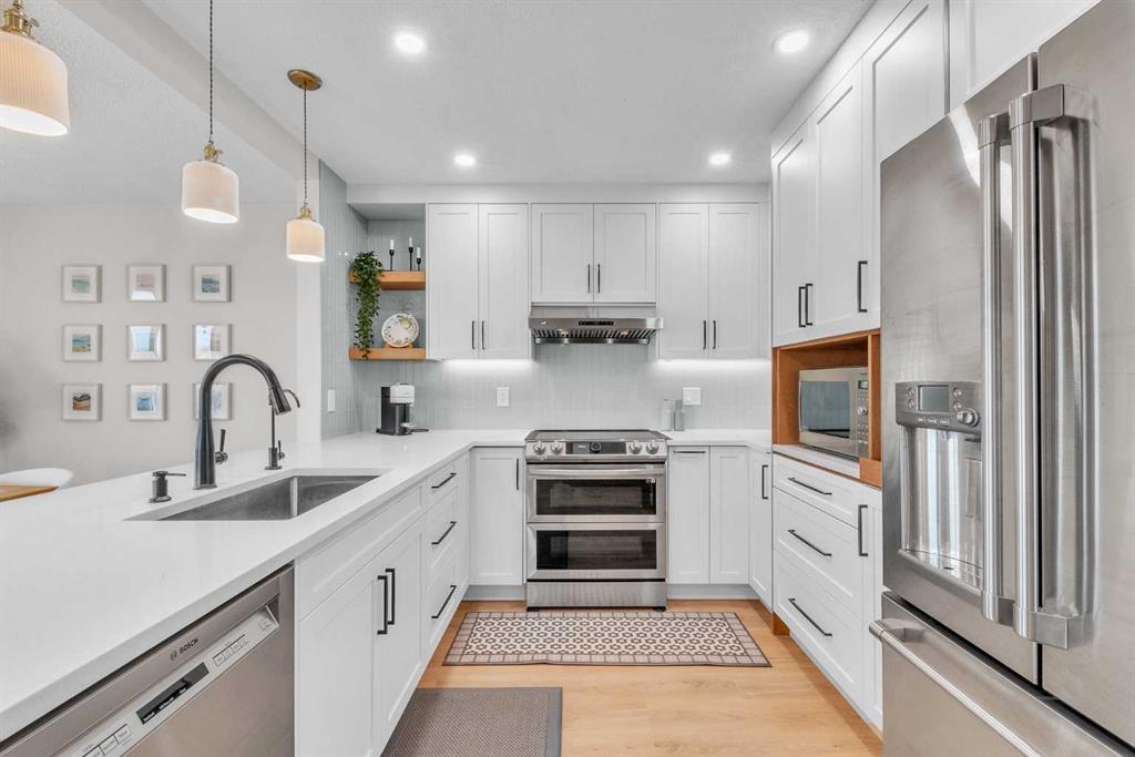 Xxx Woodpark Boulevard Sw Calgary Alberta T2W 3L7 Woodlands Details