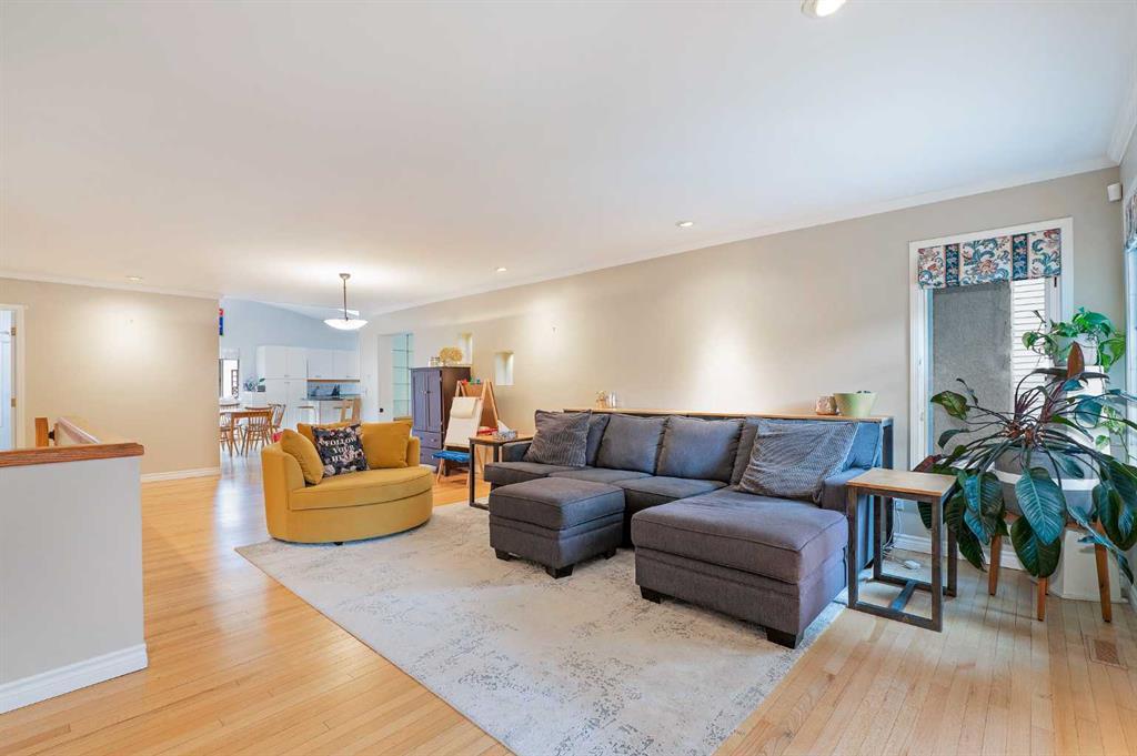 Xxxx X Street Sw Calgary Alberta T2S1P9 Roxboro Details