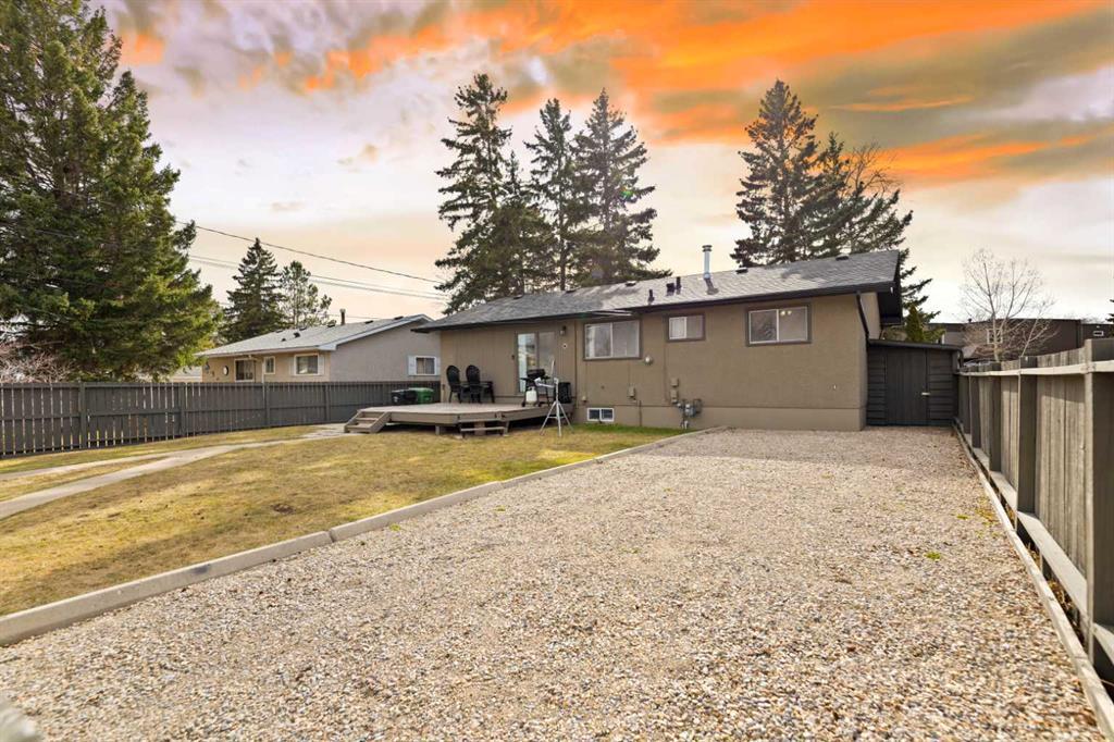 Xxxx Xx Street Sw Calgary Alberta T3E 3X4 Glenbrook Details