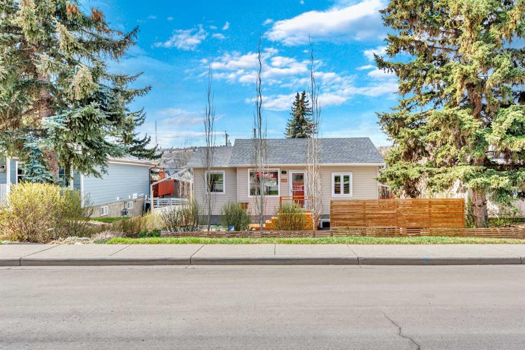 Xxxx Xx Avenue Nw Calgary Alberta T3B 0X9 Montgomery Details