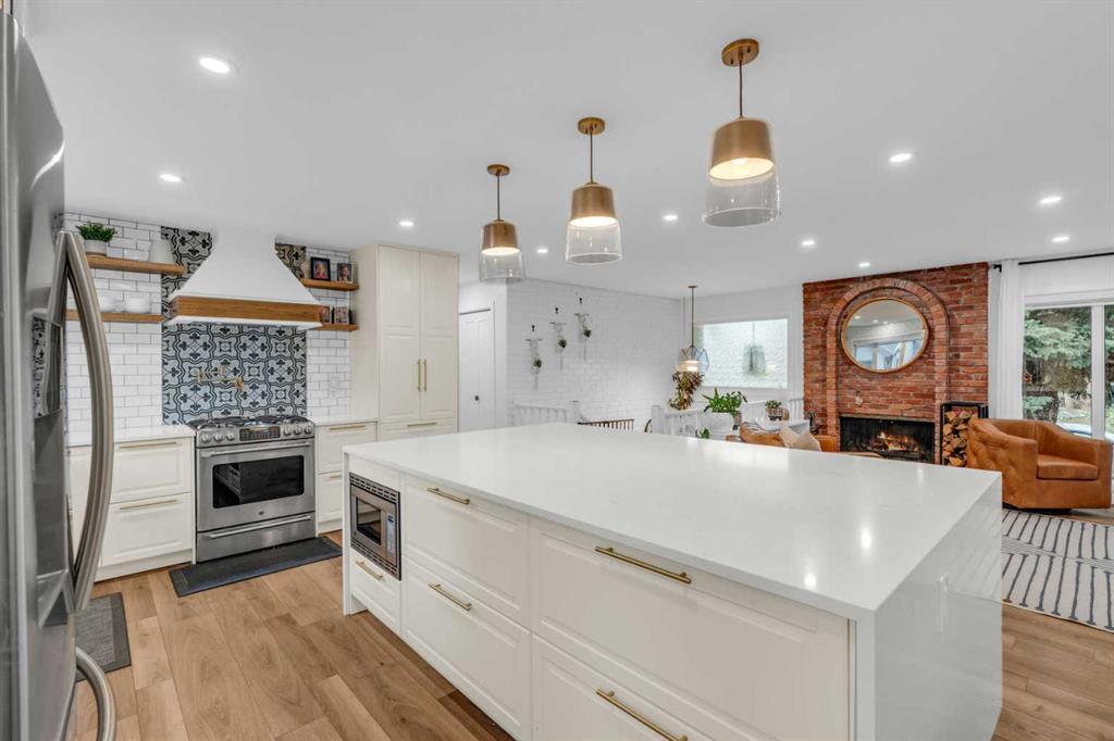 Xxxxx Parkside Drive Se Calgary Alberta T2J 3X3 Parkland Details