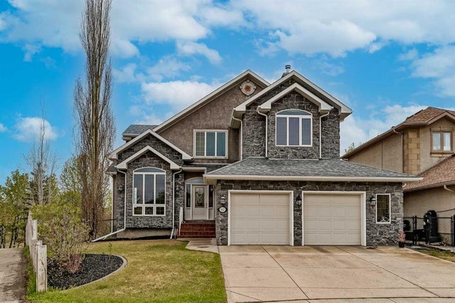 112 Strathlea Place Southwest, Calgary