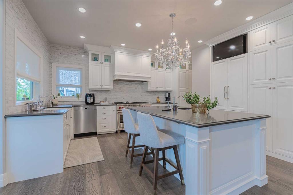 Xx Simcoe Mews Sw Calgary Alberta T3H 4N2 Signal Hill Details