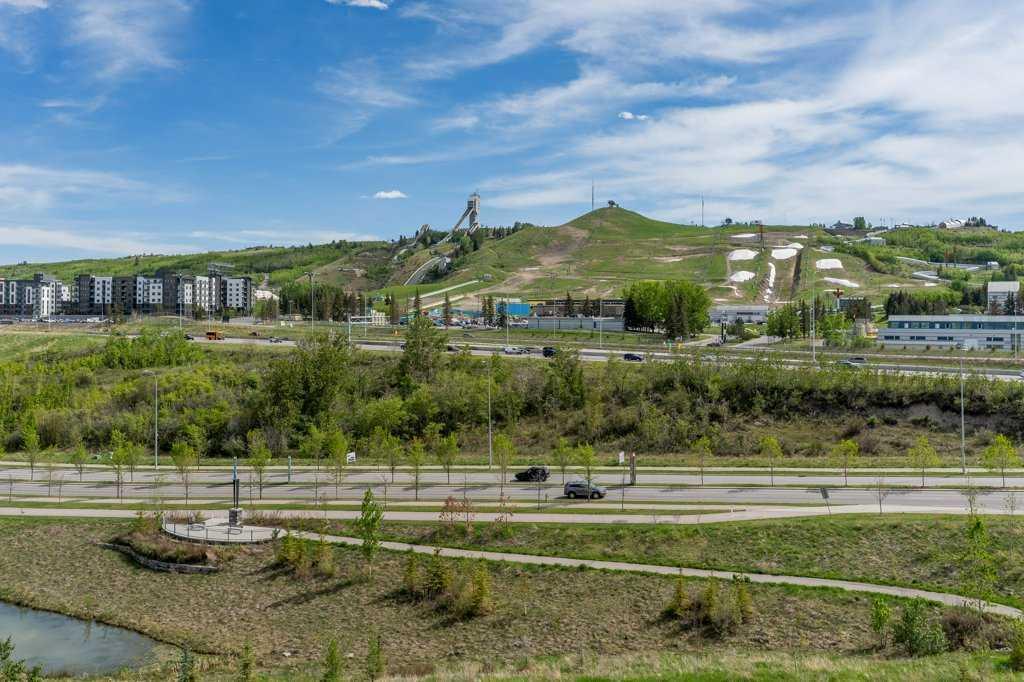 Xxxx, Xx Greenbriar Place Nw Calgary Alberta T3B 6J4 Greenwood/Greenbriar Details