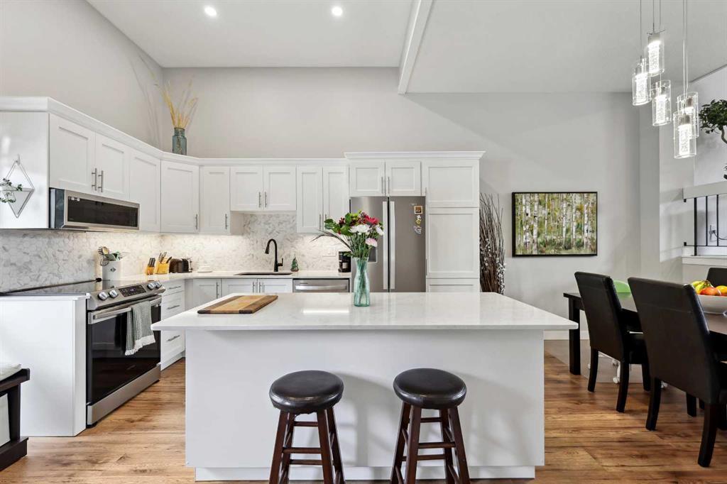 Xxx Brae Glen Crescent Sw Calgary Alberta T2W 0C4 Braeside Details