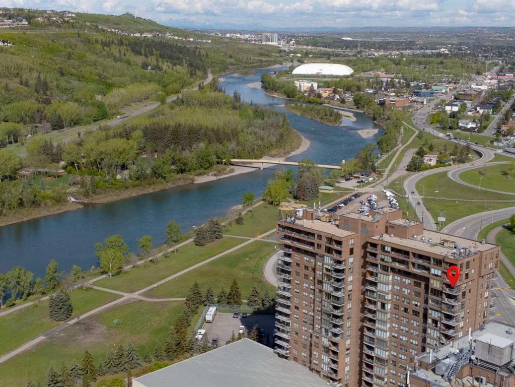 Xxxx, Xx Point Mckay Crescent Nw Calgary Alberta T3B 4W4 Point McKay Details