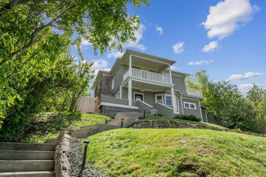 Xxxx Xx Avenue Sw Calgary Alberta T3C 0R9 Scarboro Details