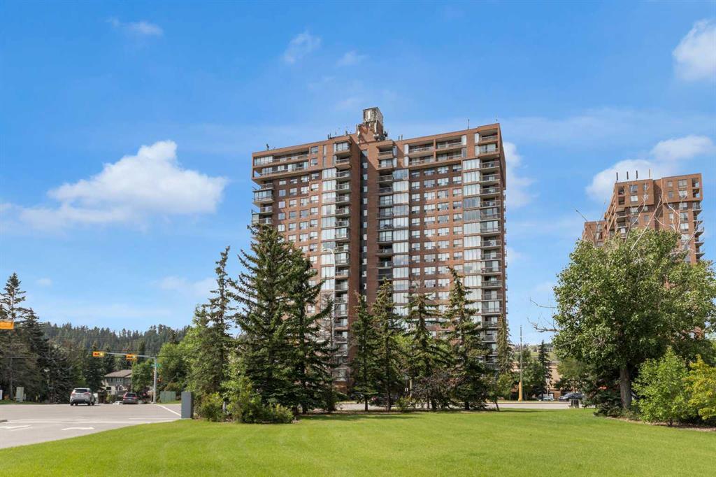 Xxxx, Xxx Point Drive Nw Calgary Alberta T3B 4W1 Point McKay Details