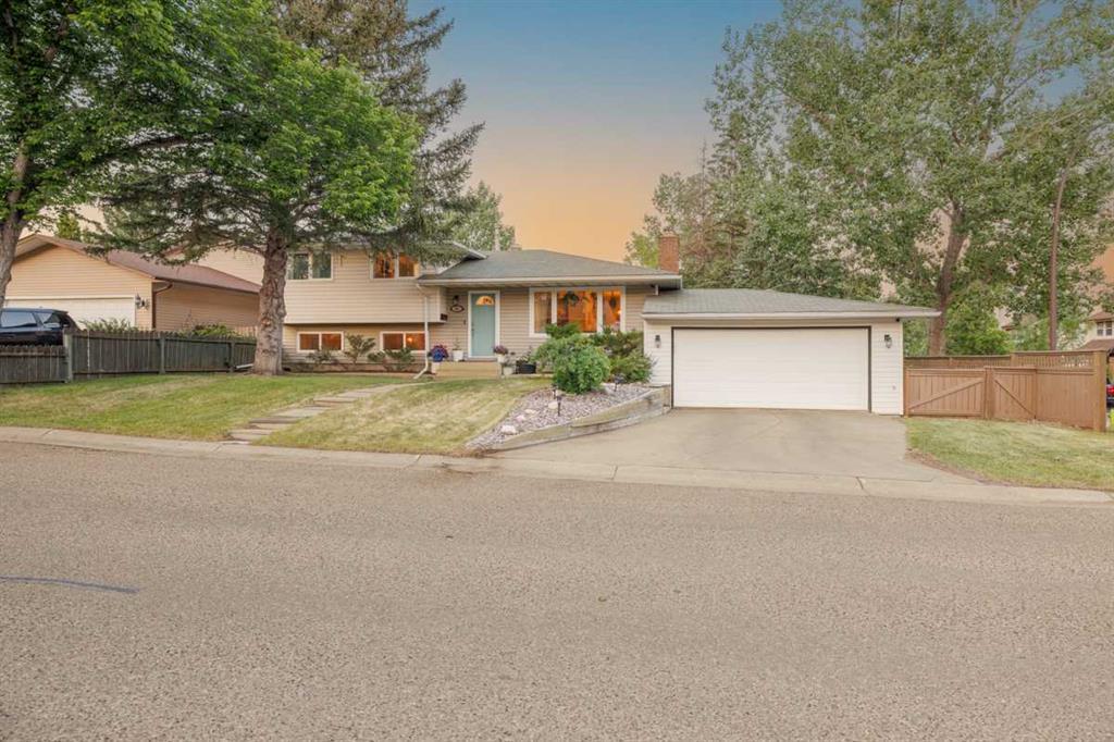 Xxx Woodview Crescent Sw Calgary Alberta T2W2V1 Woodlands Details