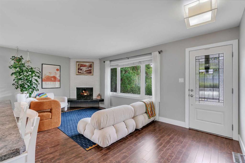 Xxxx Xxx Avenue Sw Calgary Alberta T2W 0C7 Southwood Details