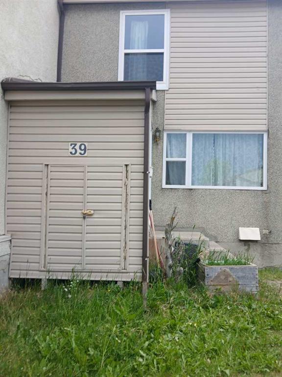 Xx Penworth Close Se Calgary Alberta T2A 5N4 Penbrooke Meadows Details