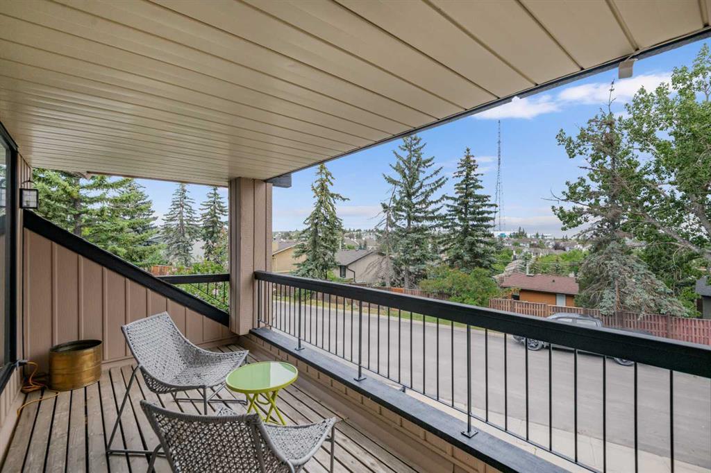 Xx Coach Manor Terrace Sw Calgary Alberta T3H 1C9 Coach Hill Details