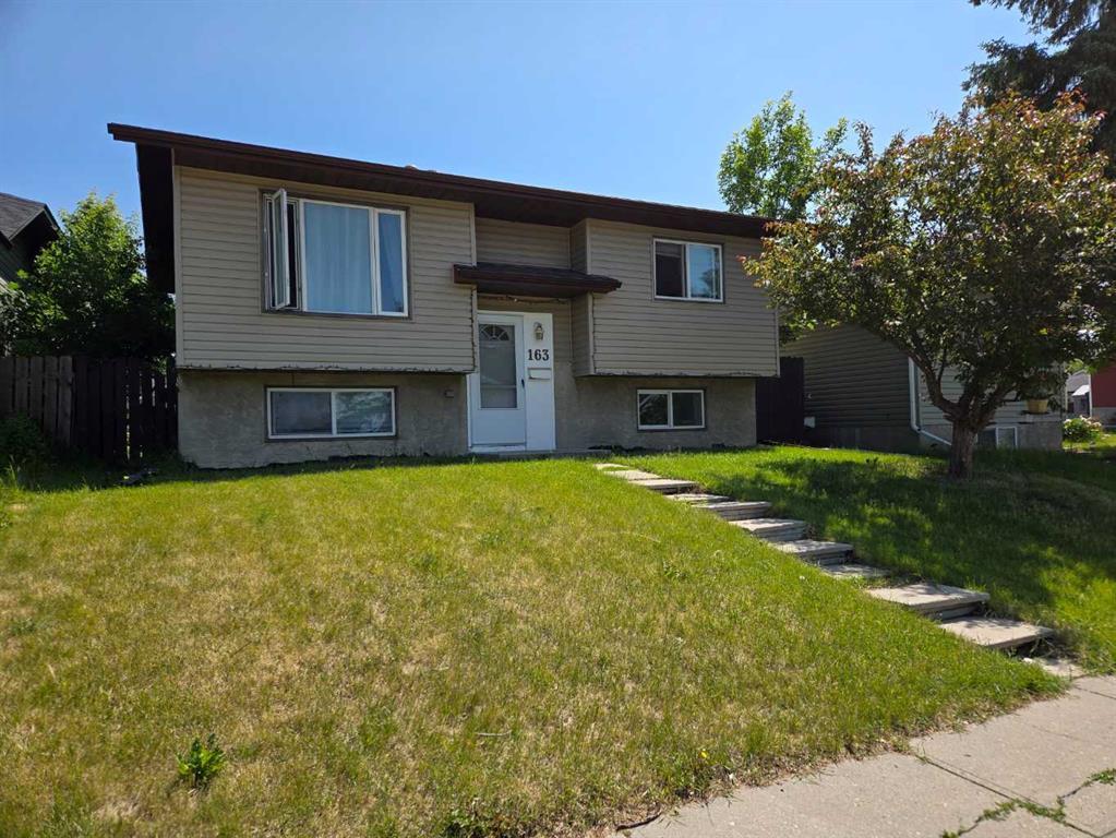 Xxx Castleridge Close Ne Calgary Alberta T3J 1Y9 Castleridge Details