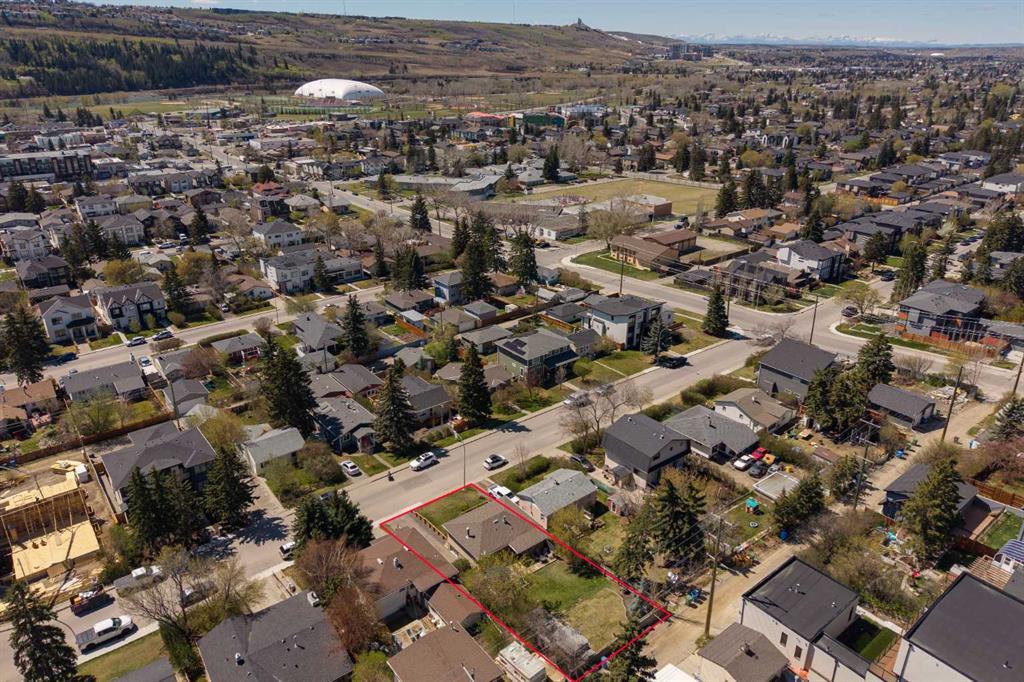 Xxxx Xx Avenue Nw Calgary Alberta T3B0Y1 Montgomery Details