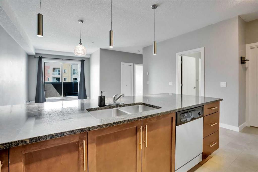 Xxxx, Xxx East Lake Boulevard Ne Airdrie Alberta T4A 0G6 East Lake Industrial Details