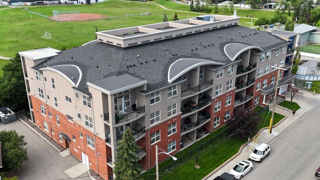 Xxx, Xxx Xx Avenue Sw Calgary Alberta T2V 5K5 Kingsland Details