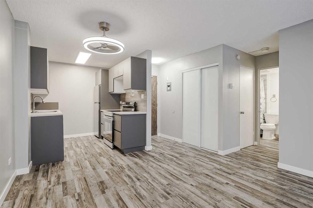 Xc, Xxx Xx Avenue Sw Calgary Alberta T2S 0A9 Cliff Bungalow Details