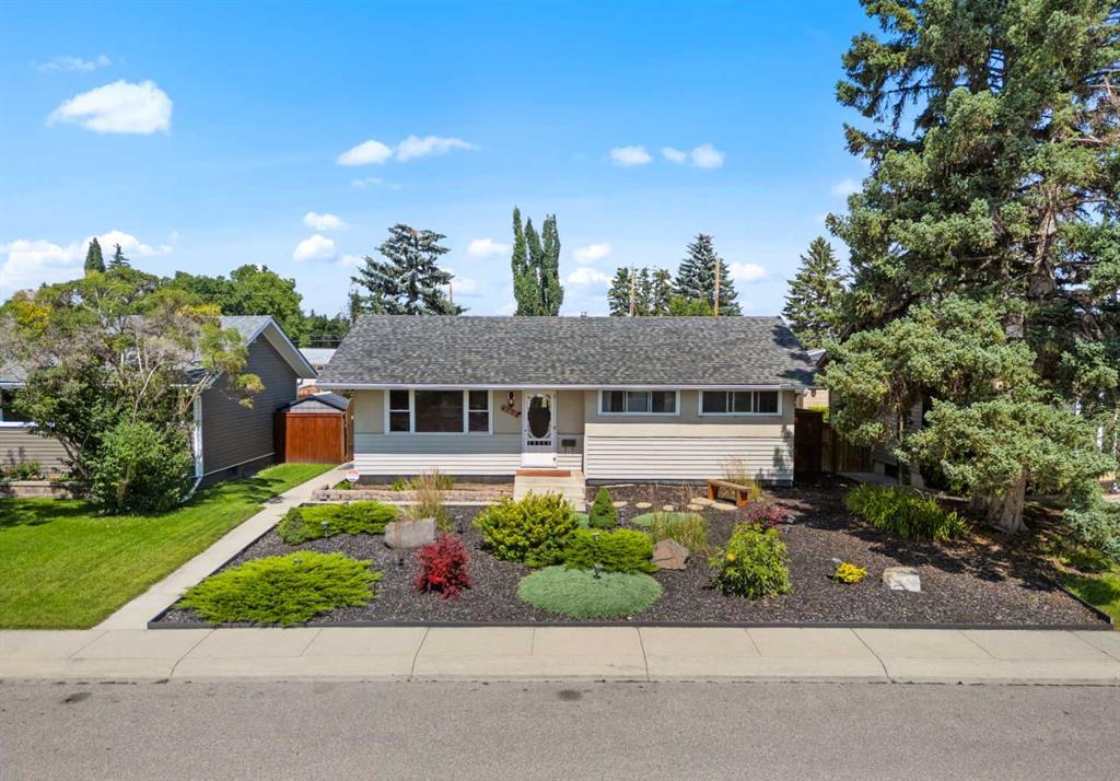 Xxxx Academy Drive Se Calgary Alberta T2J 1A4 Acadia Details