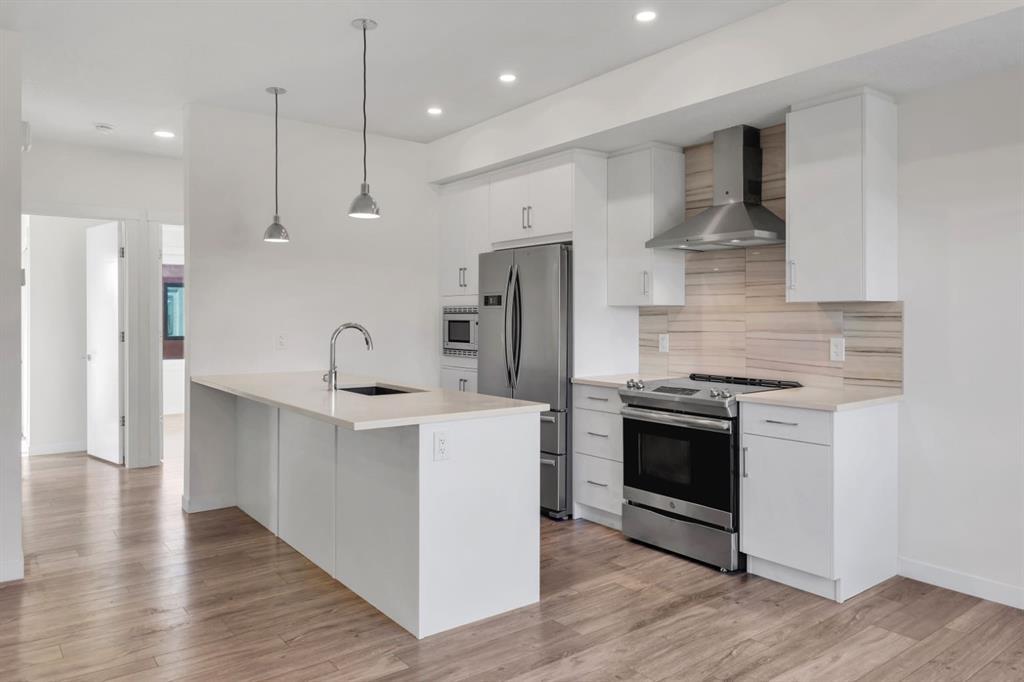 Xxx Greenbriar Common Nw Calgary Alberta T3B 6J2 Greenwood/Greenbriar Details