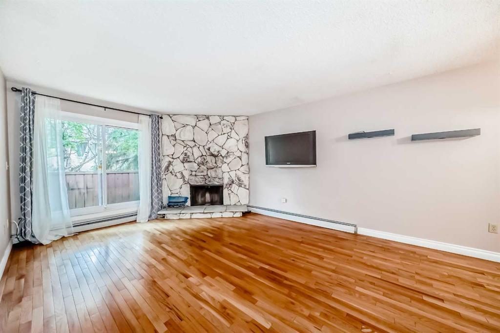 Xxx, Xxxx Xx Avenue Sw Calgary Alberta T2V 4X1 Kelvin Grove Details