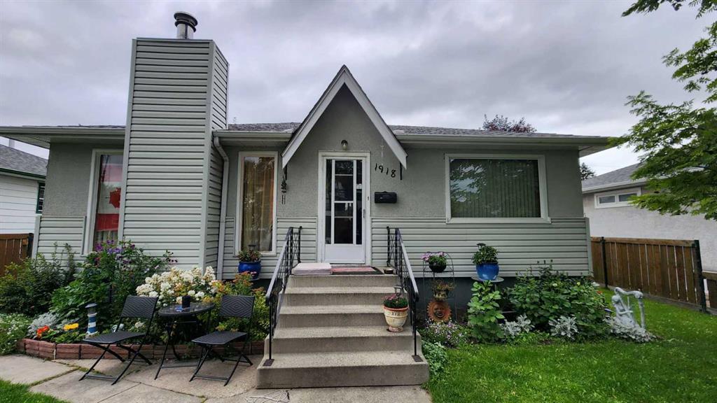 Xxxx Xx Avenue Nw Calgary Alberta T2M1M6 Banff Trail Details