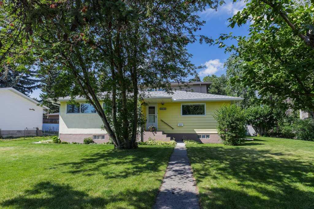 Xxxx Xx Avenue Nw Calgary Alberta T2N 1L9 St Andrews Heights Details