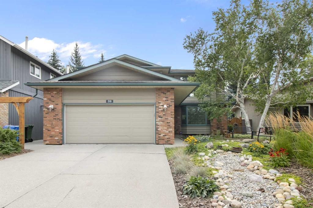 Xx Woodgreen Drive Sw Calgary Alberta T2W 4B7 Woodlands Details