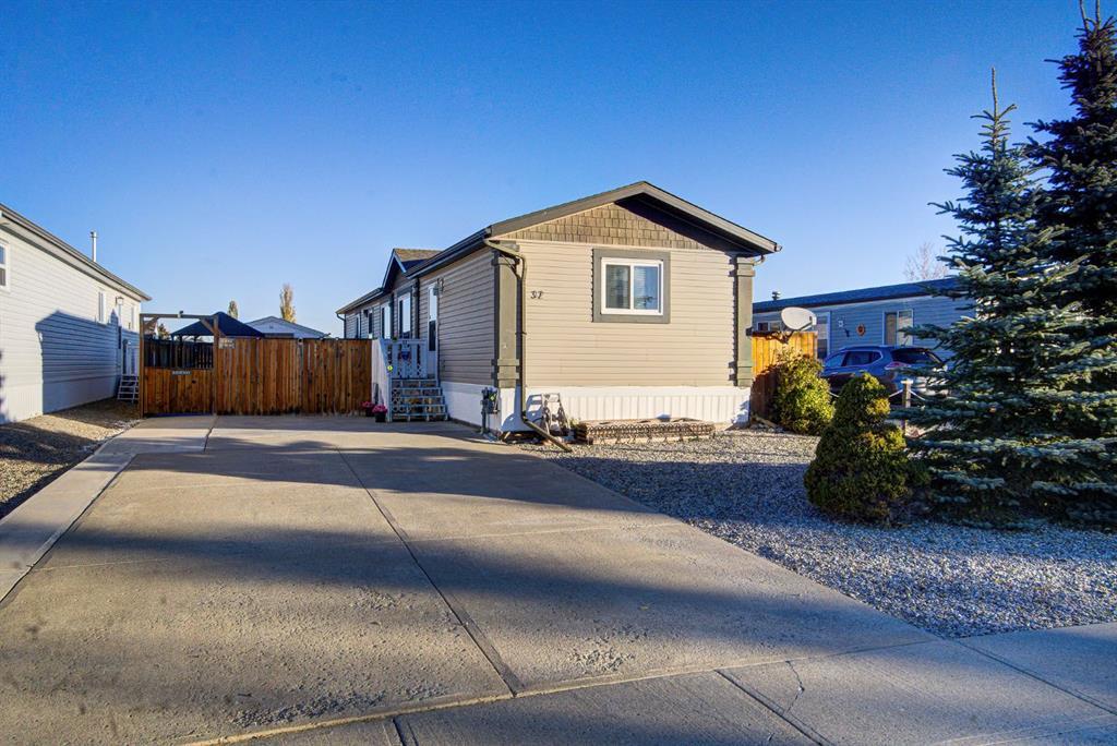 Xx Westover Crescent Claresholm Alberta T0L 0T0 NONE Details