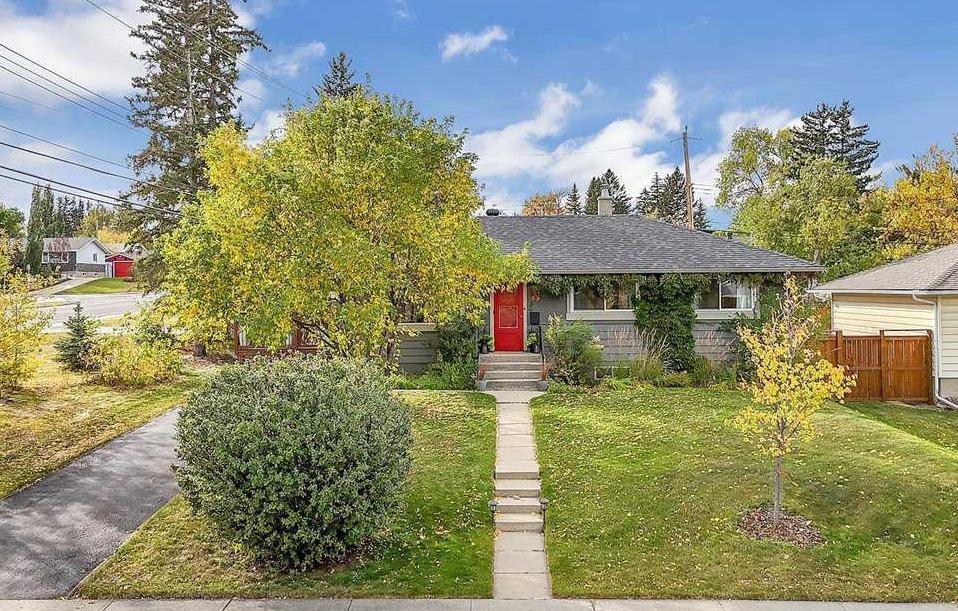 X Walnut Drive Sw Calgary Alberta T3C 3H2 Wildwood Details