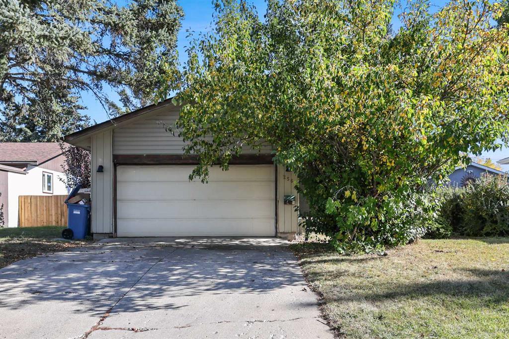 Xxx Cedarpark Drive Sw Calgary Alberta T2W 2J4 Cedarbrae Details